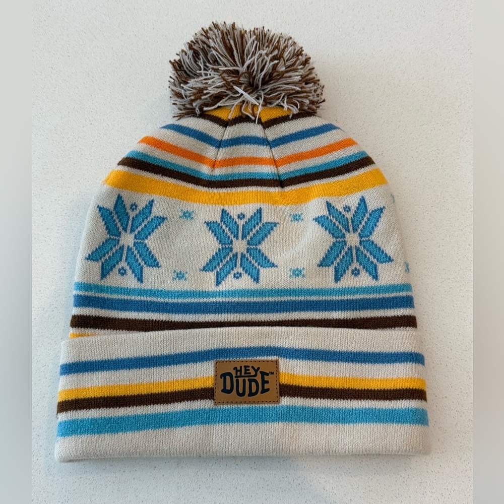 Hey Dude Beanie Pom Pom Hat Aztec Design New Without Tag